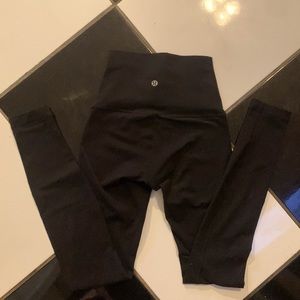 Lululemon Women's black High-Rise Activewear Athletic Leggings Size 2